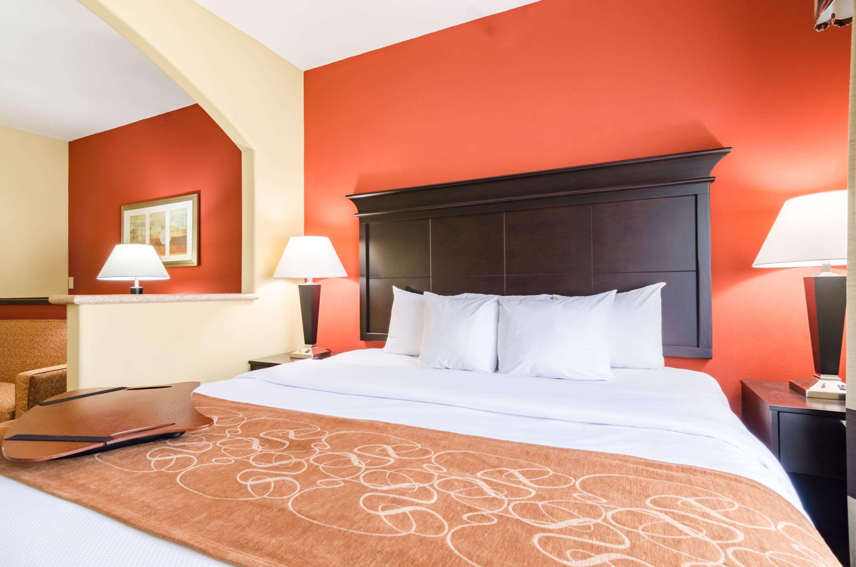 Comfort Suites Salina South Eksteriør billede