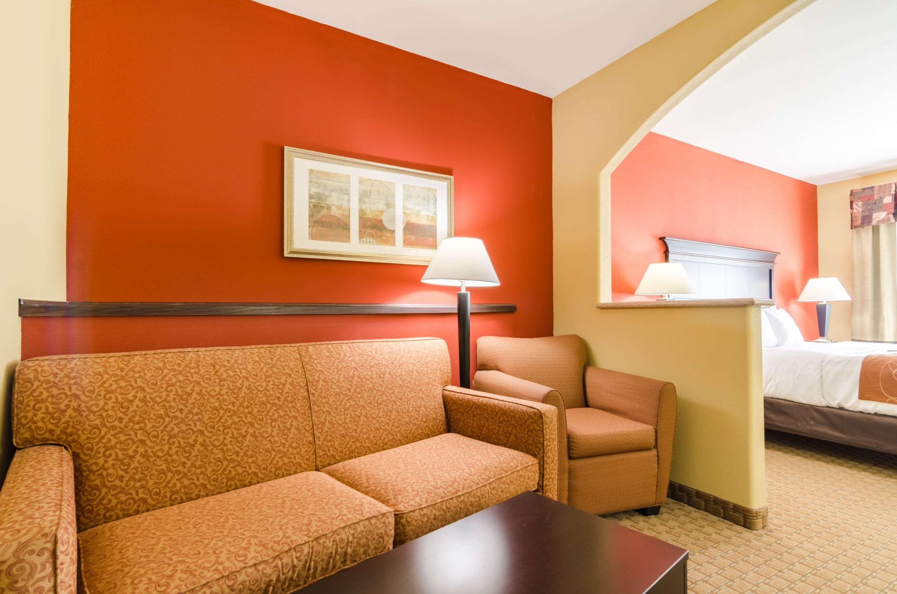 Comfort Suites Salina South Eksteriør billede