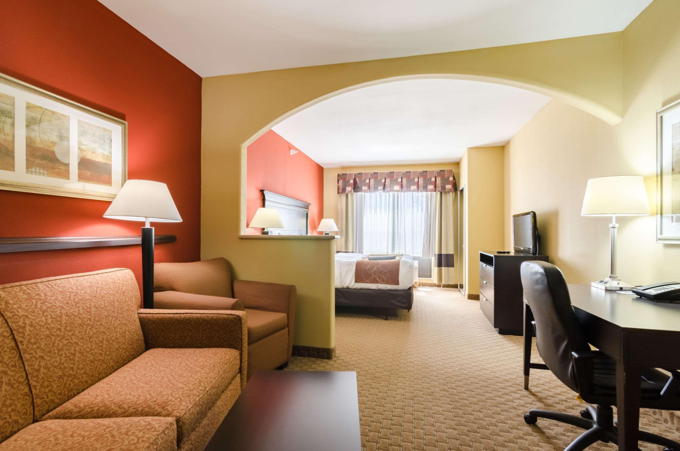 Comfort Suites Salina South Eksteriør billede