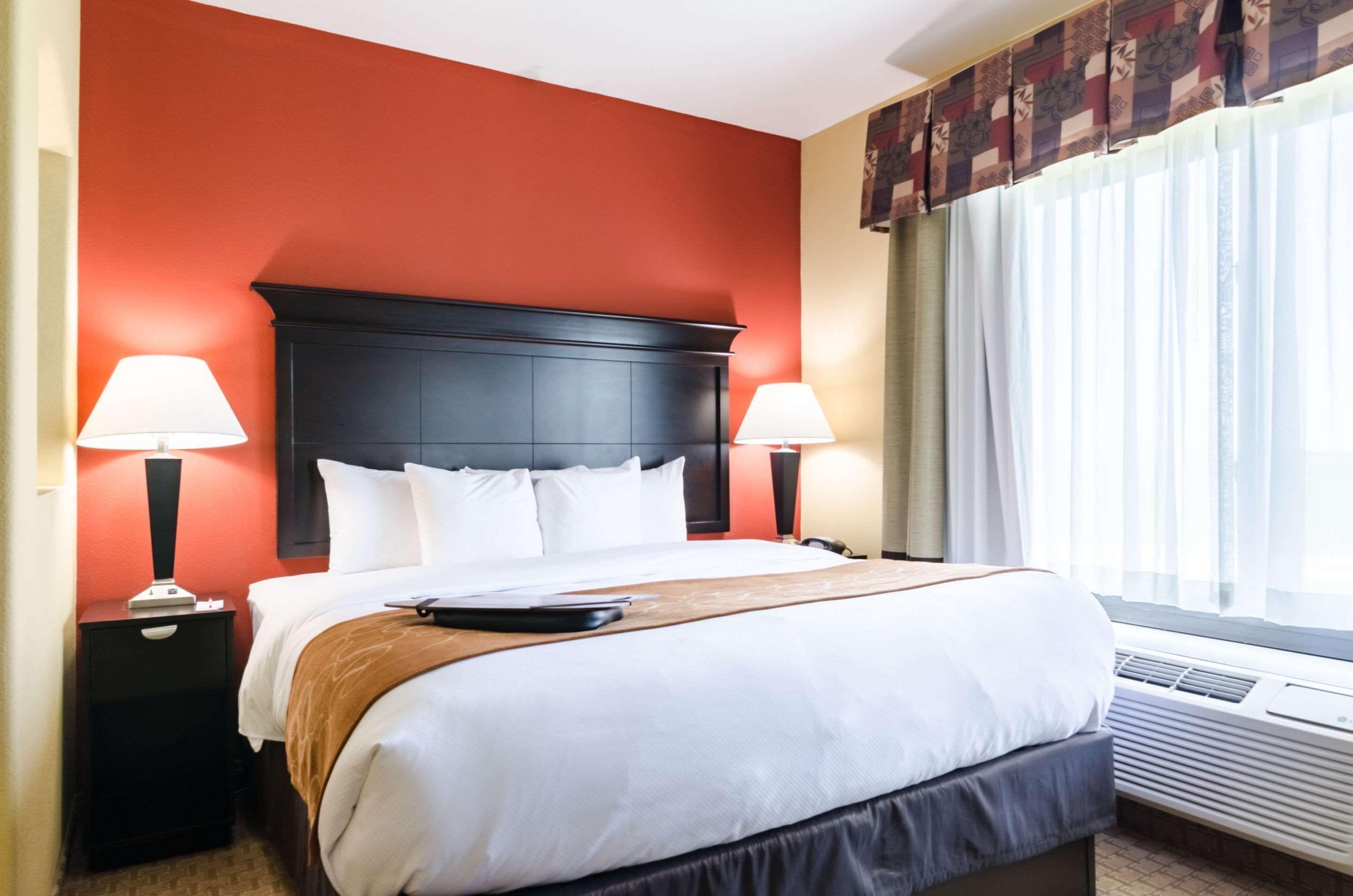 Comfort Suites Salina South Eksteriør billede