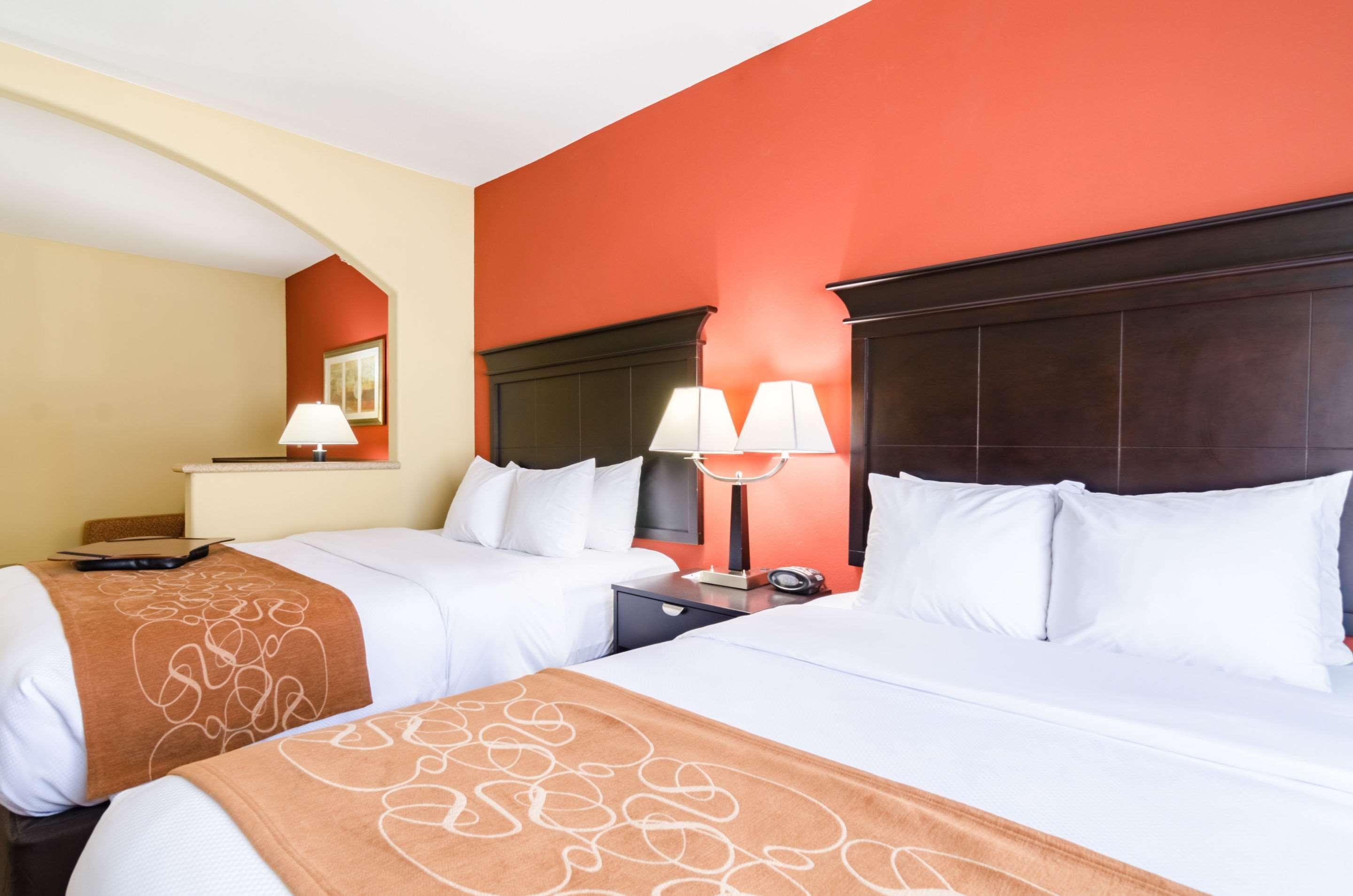 Comfort Suites Salina South Eksteriør billede