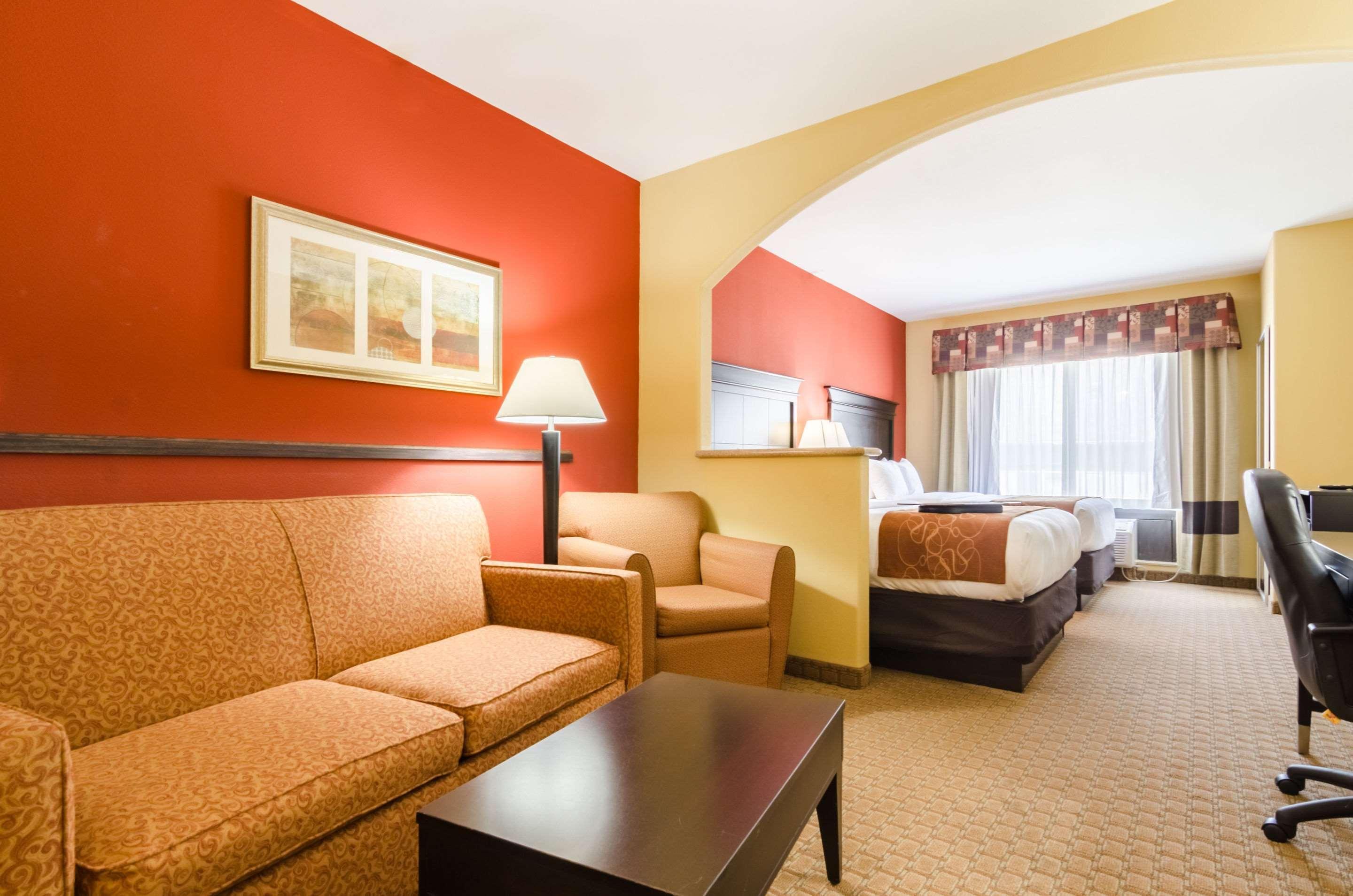 Comfort Suites Salina South Eksteriør billede