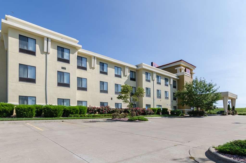 Comfort Suites Salina South Eksteriør billede